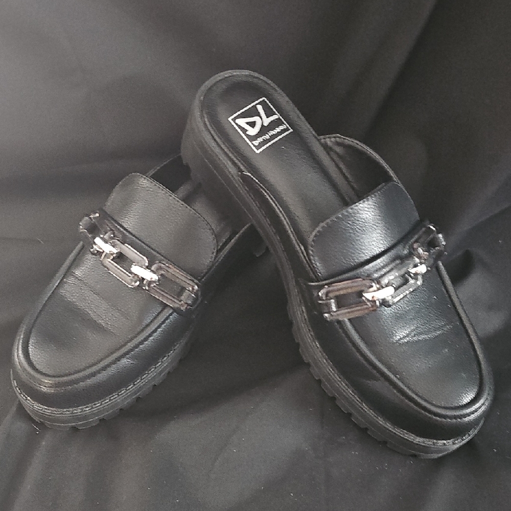 Black Lds Loafers sz7.5 NWOT